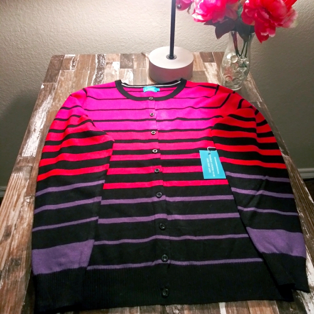 This really cute cardigan